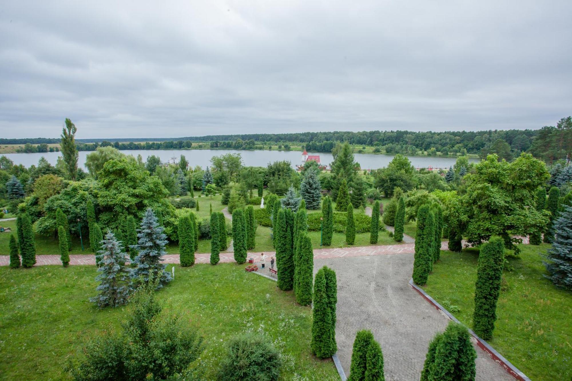 Санаторій Червона Калина Zhobryn Exterior photo